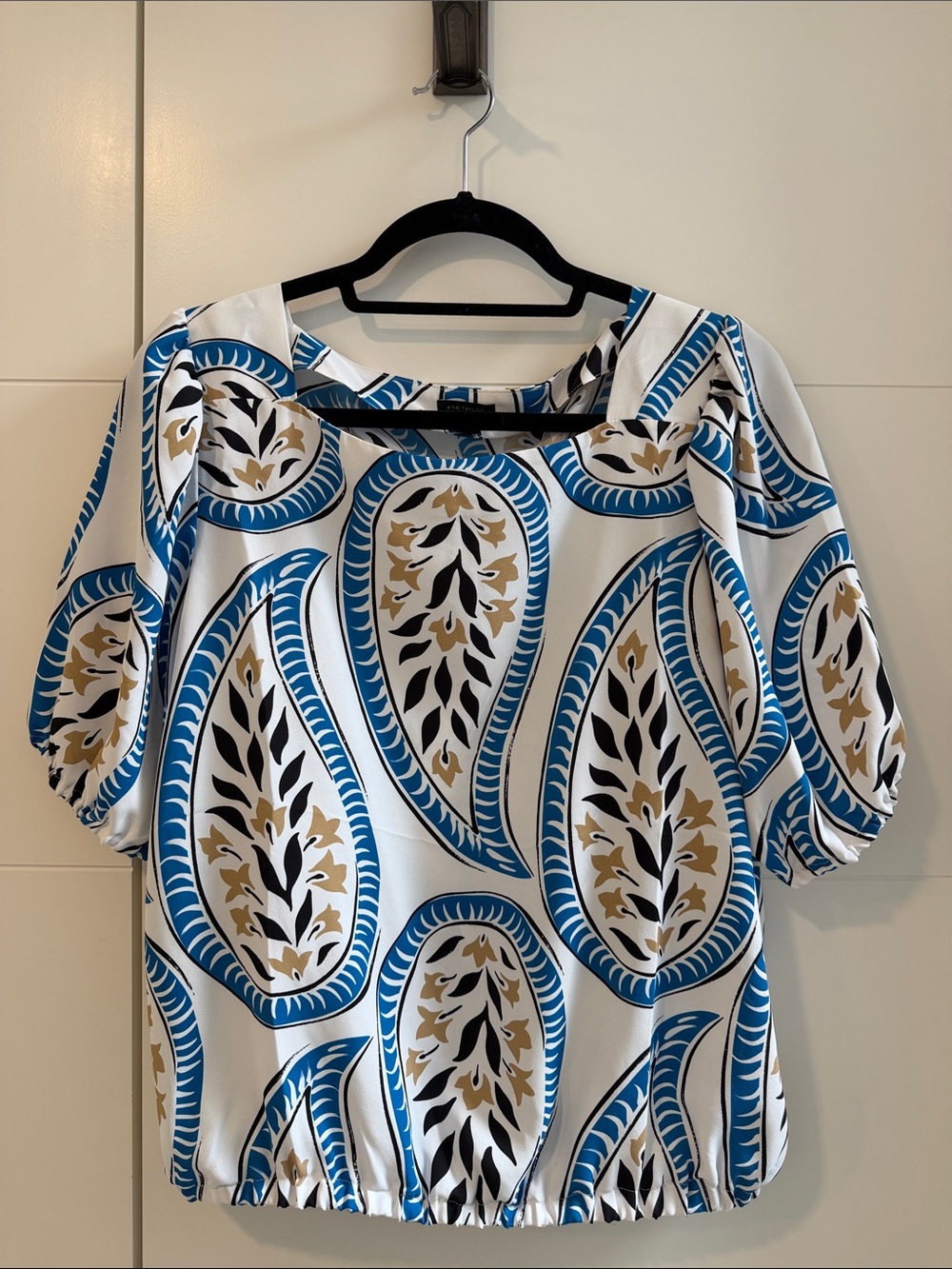 Ann Taylor White Paisley-Print Tunic with Blue and Gold Motif